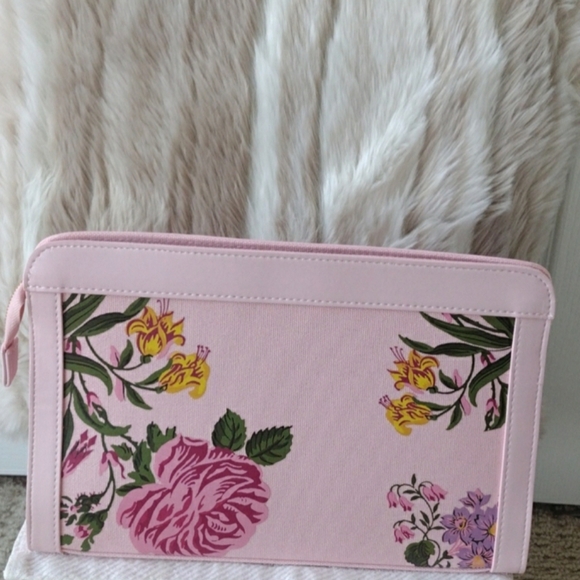 Carolina Herrera Pink Floral Clutch Bag - Picture 5 of 16